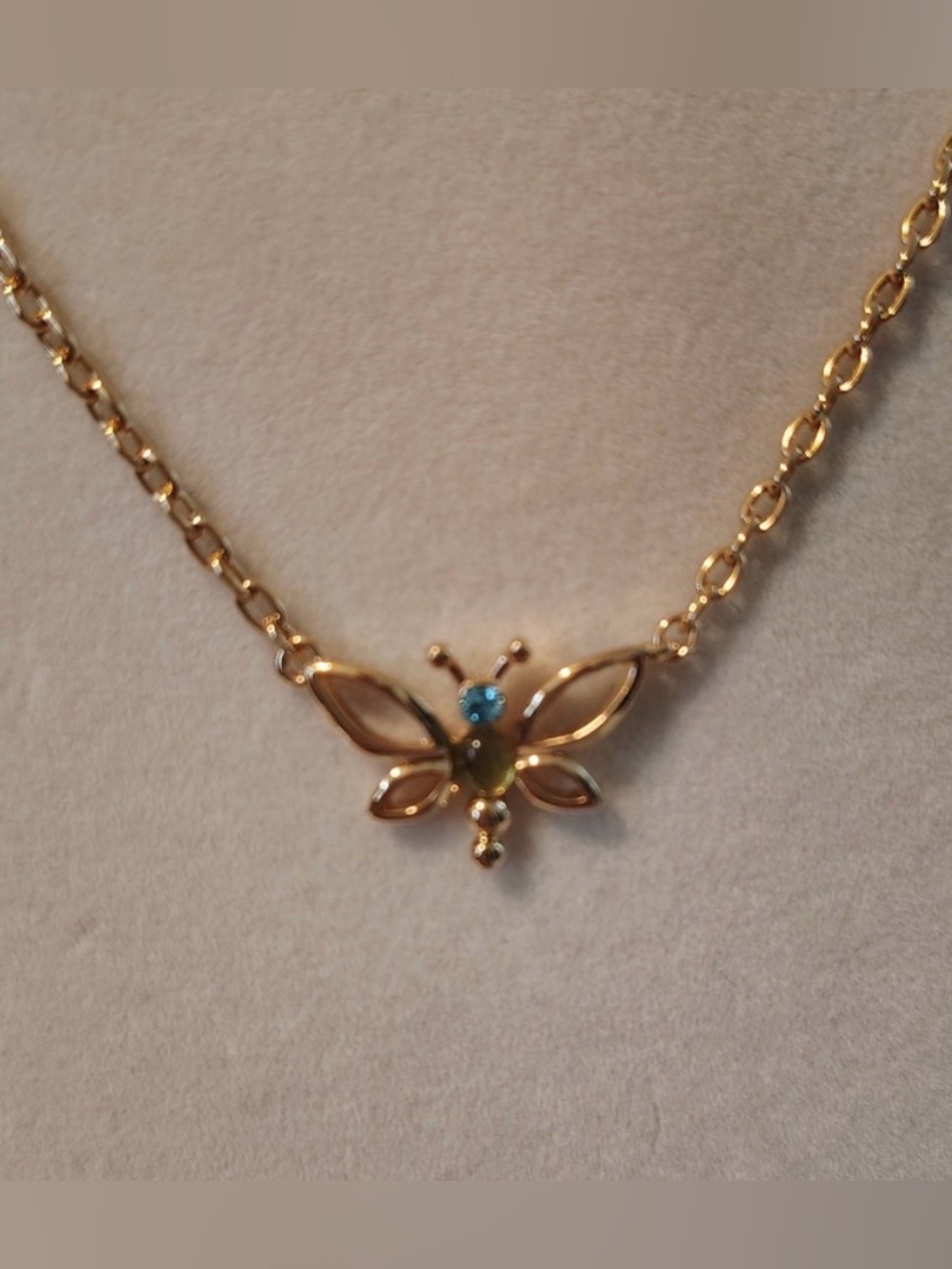 Nina Ricci Butterfly Gold Necklace NWOT